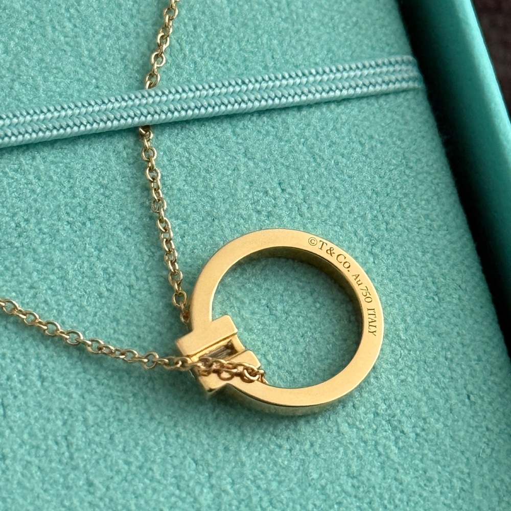 Tiffany & Co. NEW BNIB 750YG T Square Diamond Ladies Necklace 750 Yellow Gold - Picture 3 of 7